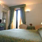 圣乔瓦尼别墅酒店 酒店